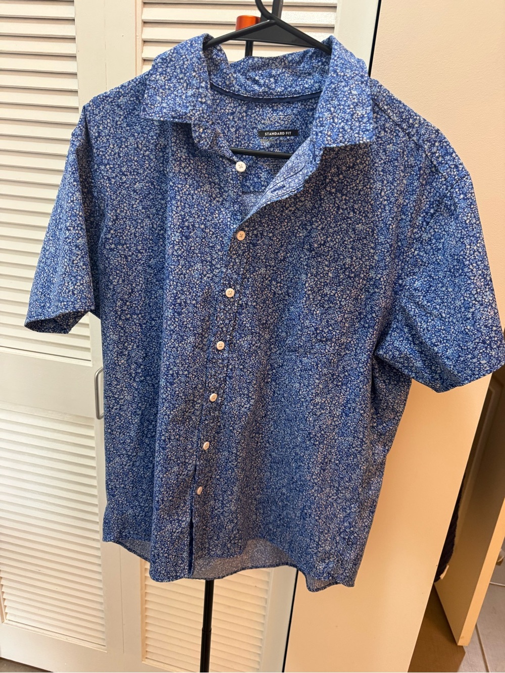 Apt. 9 Blue Micro-Floral Short Sleeve Button-Up Shirt